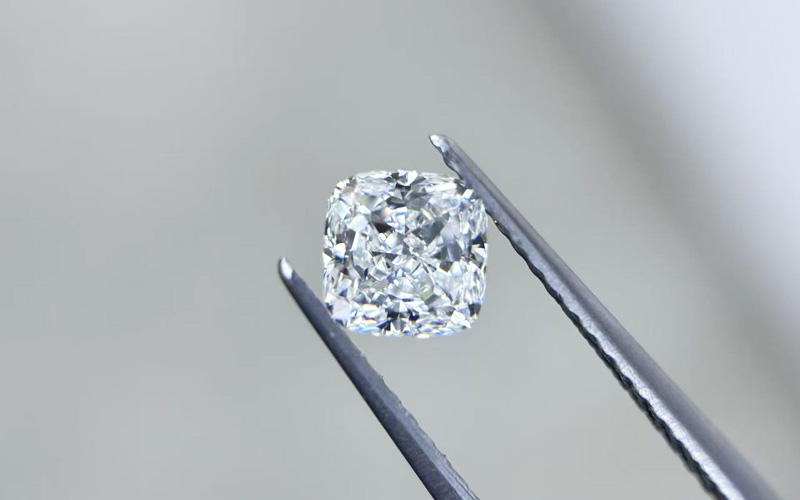 cushion cut loose diamond